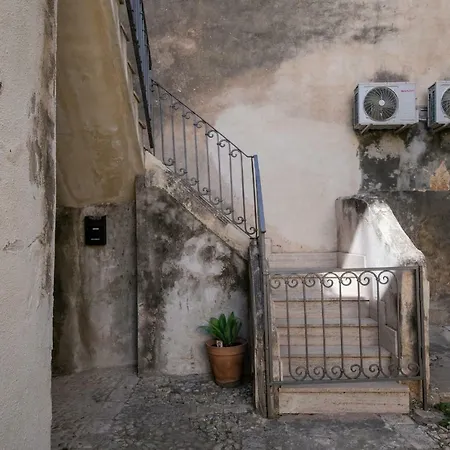 Apartment Casa Stefania Noto