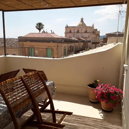 Casa Stefania Noto